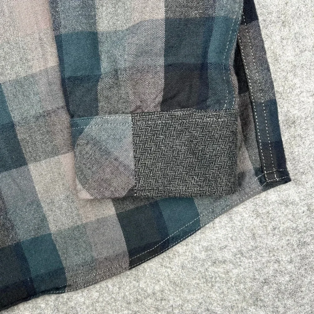 KAVU Buffaroni Mens XXL Plaid Flannel Shirt Grey Blue Long Sleeve Button Down